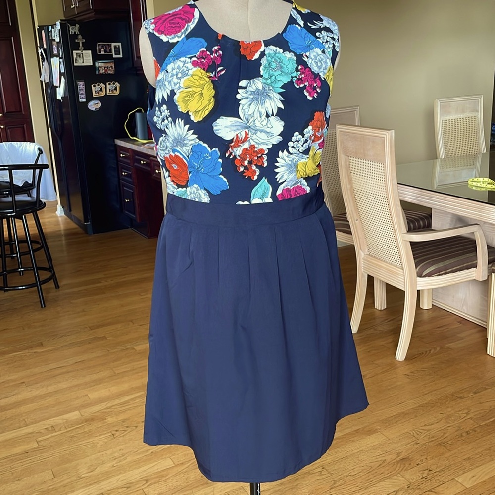 ladies sleeveless summer dress